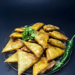 سمبوسة لحم